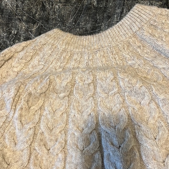 Comfy nit sweater - Picture 2 of 5